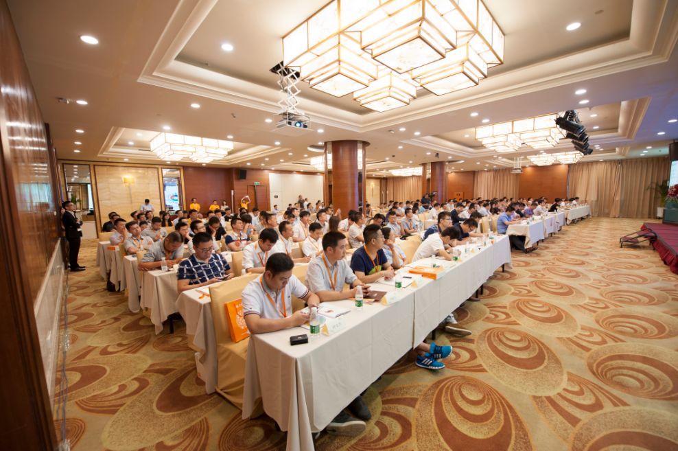 百米生活 國內(nèi)領先的場景營銷服務商在會議服務領域的創(chuàng)新實踐